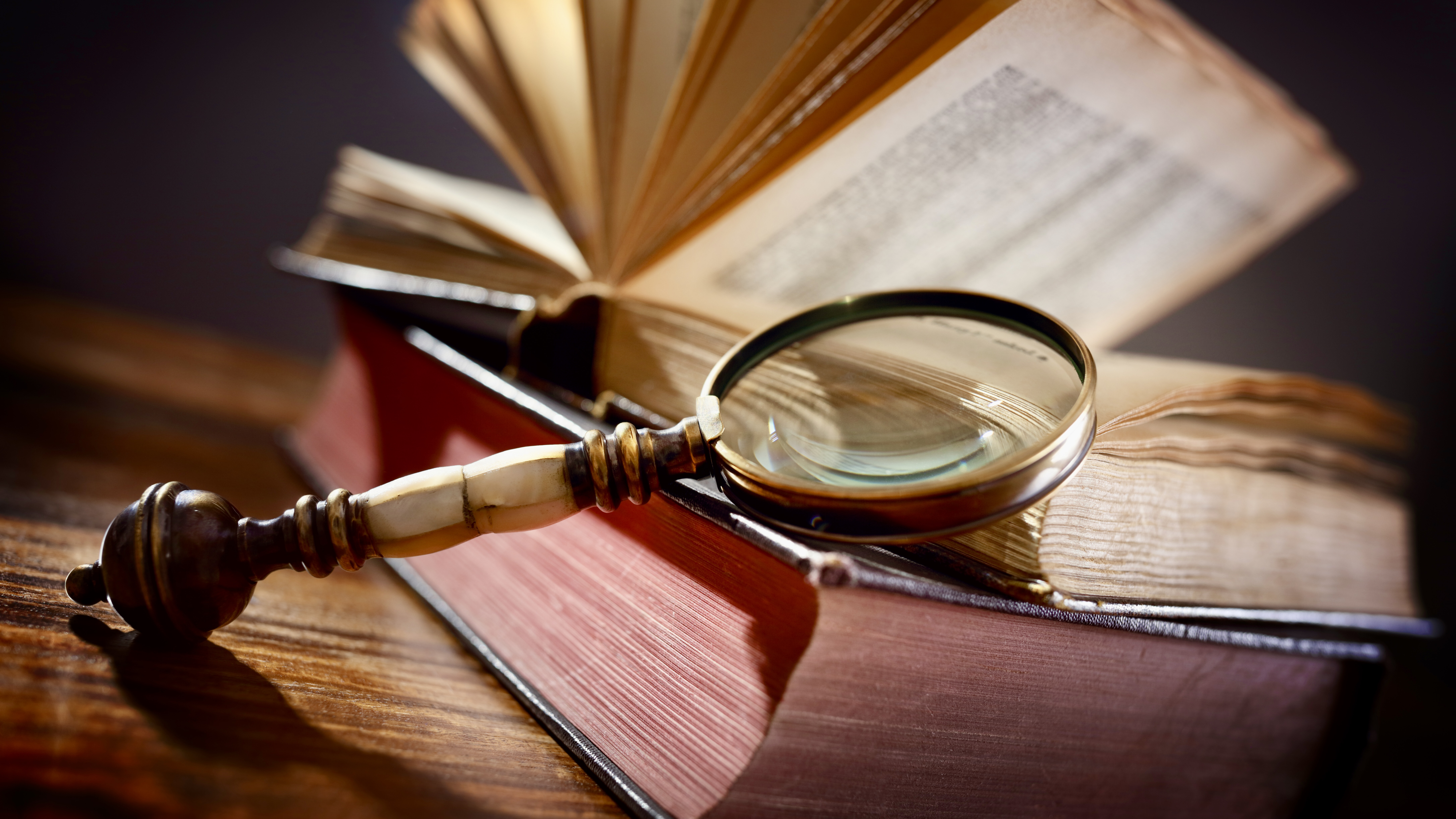 16-9-rectangle-old-book-and-magnifying-glass-2023-11-27-05-19-37-utc-jpg_custom_resized 2